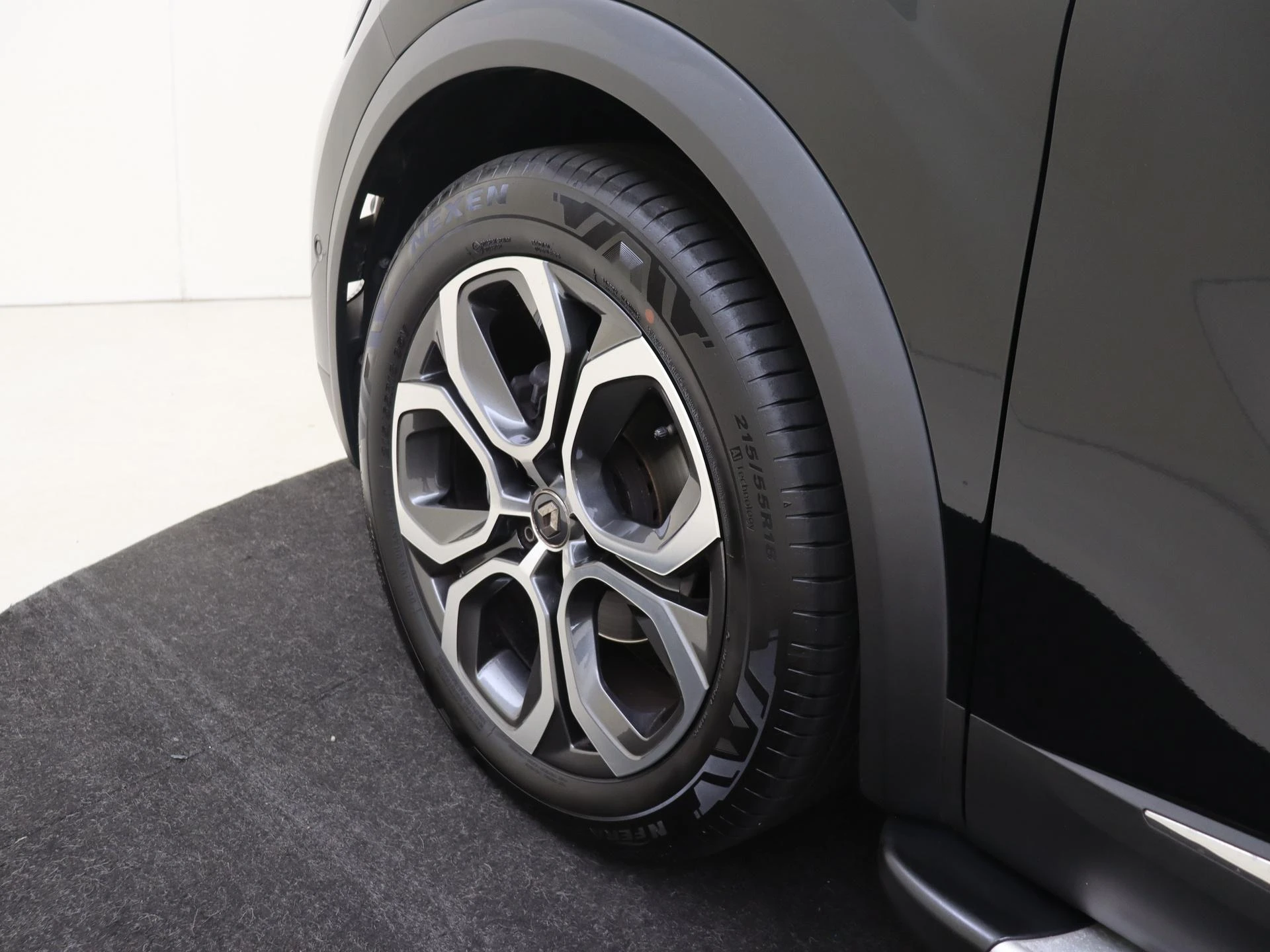 Renault-Captur-image-27