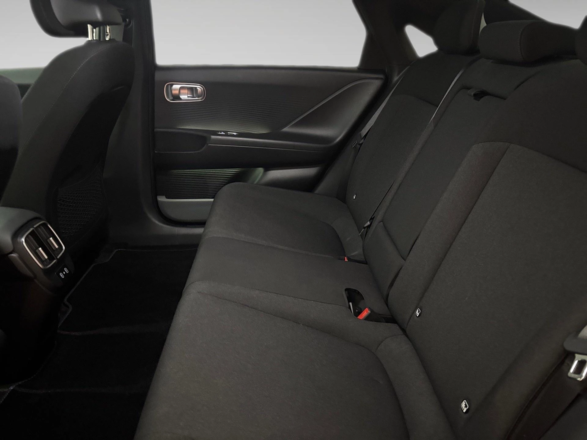 Hyundai-IONIQ 6-image-10