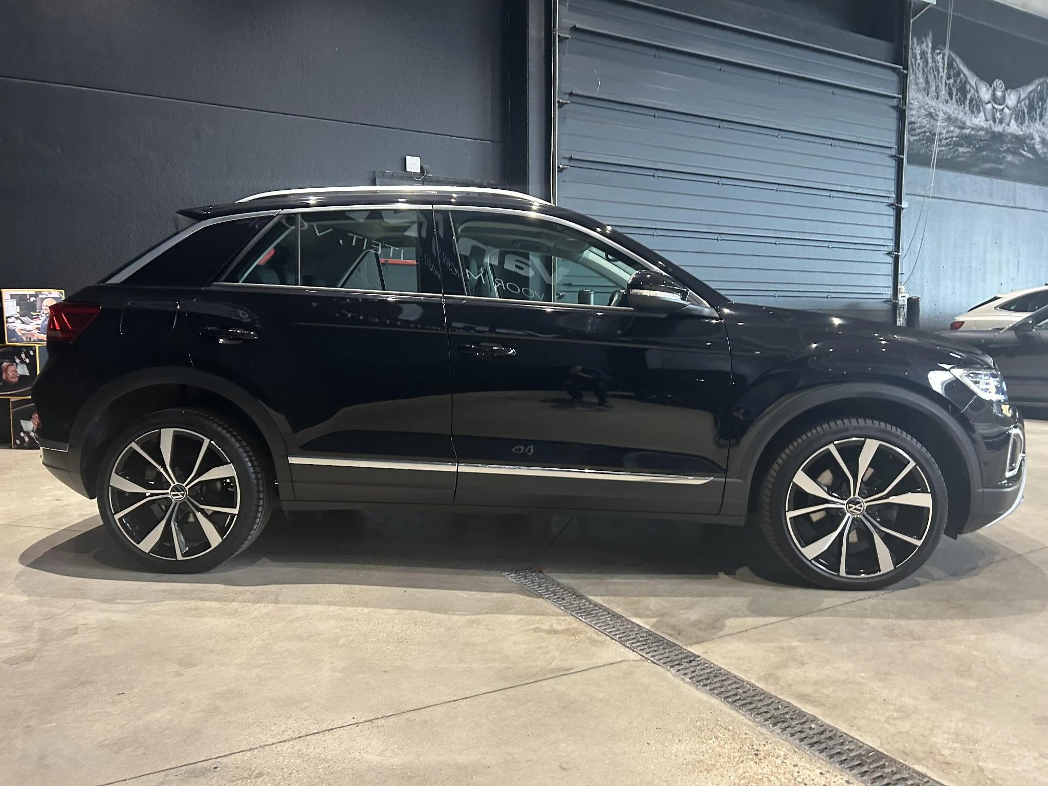 Volkswagen-T-Roc-image-4