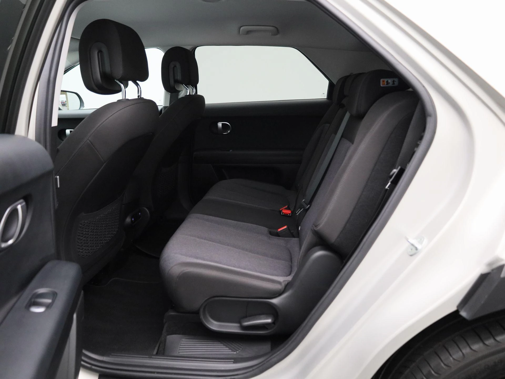 Hyundai-IONIQ 5-image-10