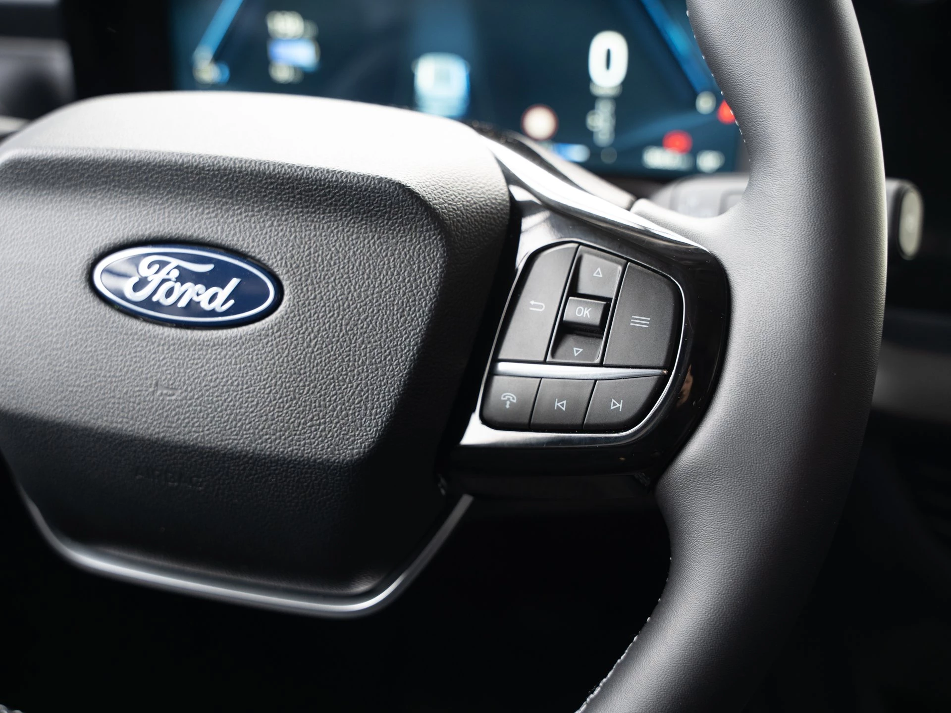 Ford Transit Courier Trend E 4-türig KLIMA*LED*WINT.PKT