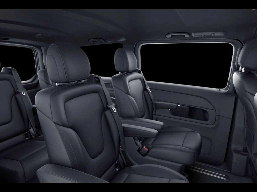 Mercedes-Benz-V-Klasse 300 d-image-11