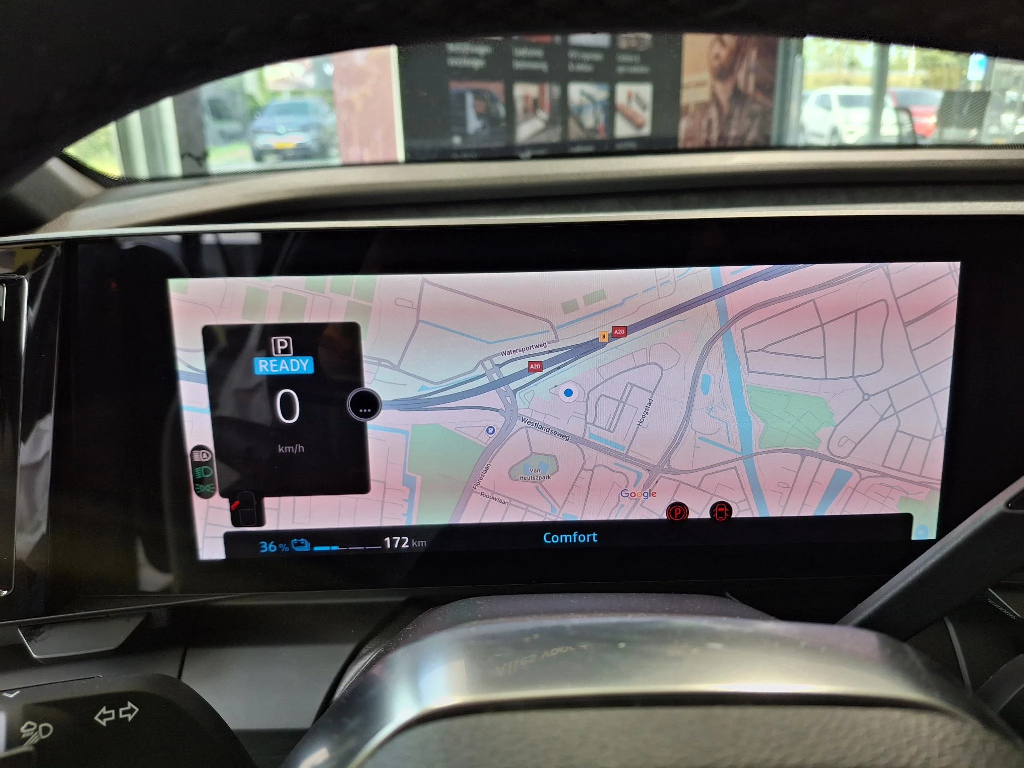 Renault-Megane E-Tech-image-18