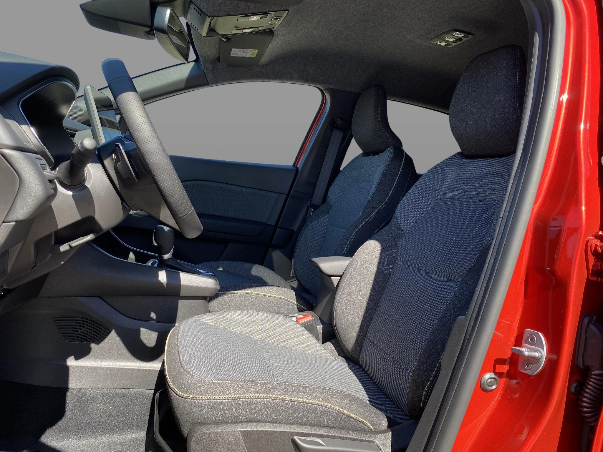 Renault-Captur-image-12