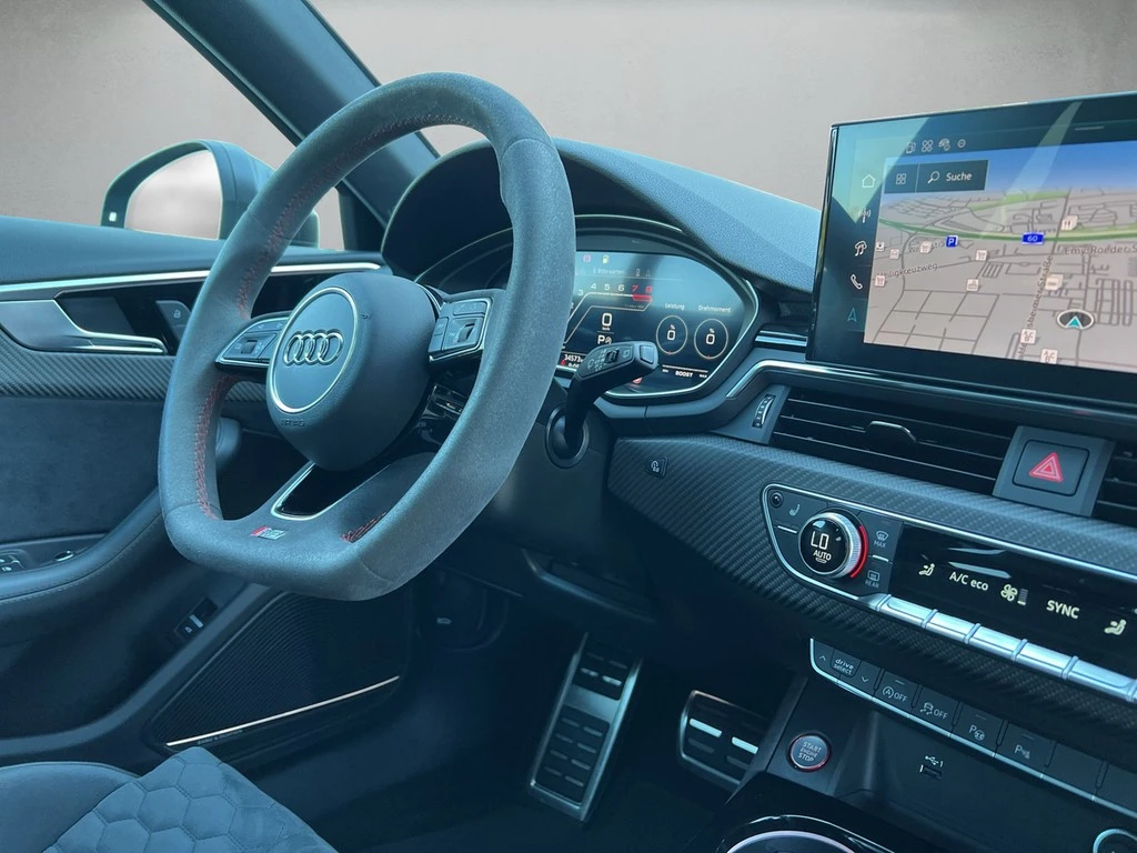 Audi-RS4-image-6