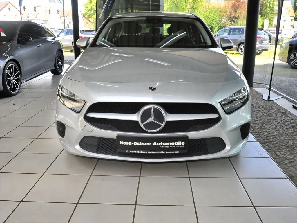 Mercedes-Benz-A-Klasse 180 d-image-2