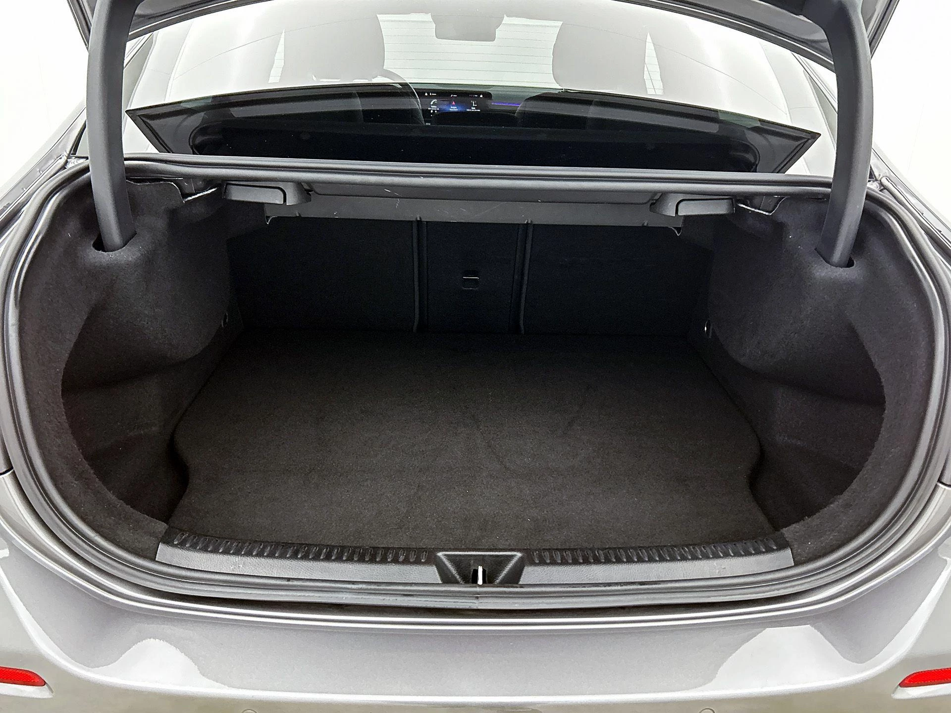 Mercedes-Benz A-Klasse Limousine A 250 e Business Line