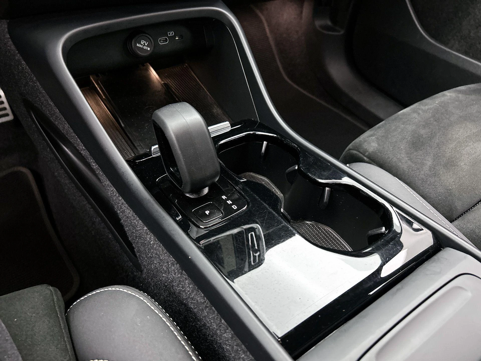 Volvo-XC40-image-38