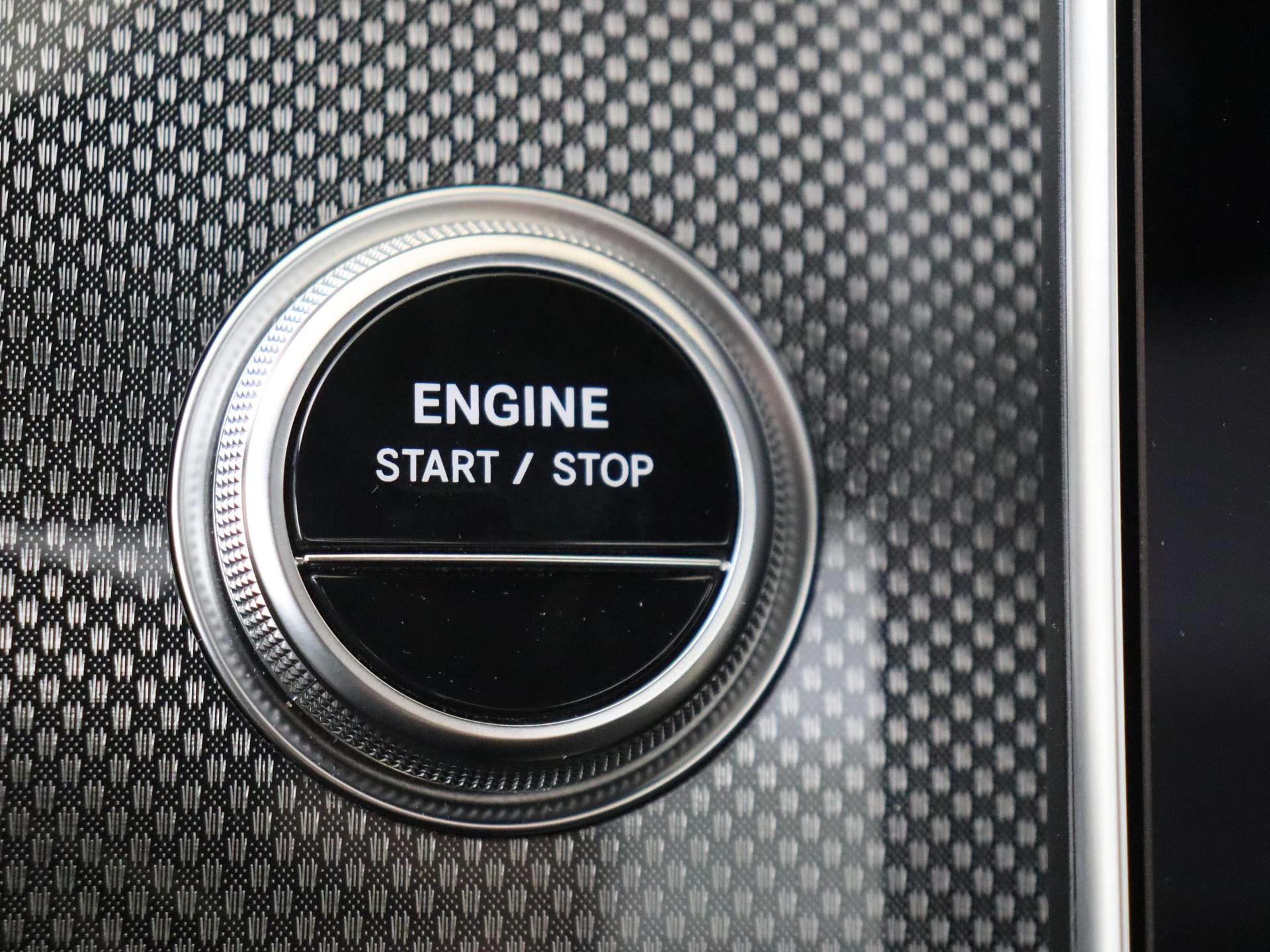 Mercedes-Benz-GLC-image-20