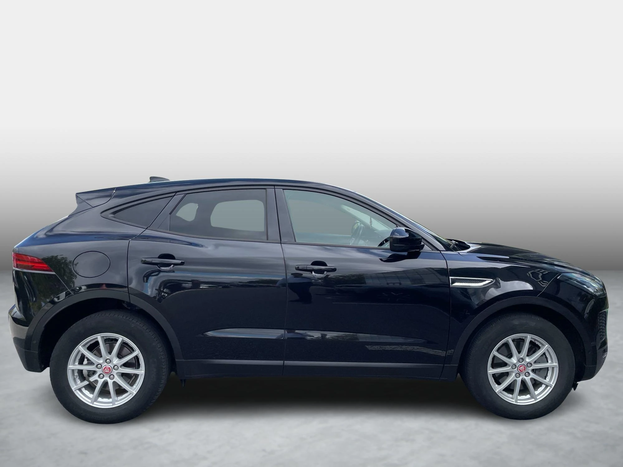 Jaguar-E-PACE-image-5