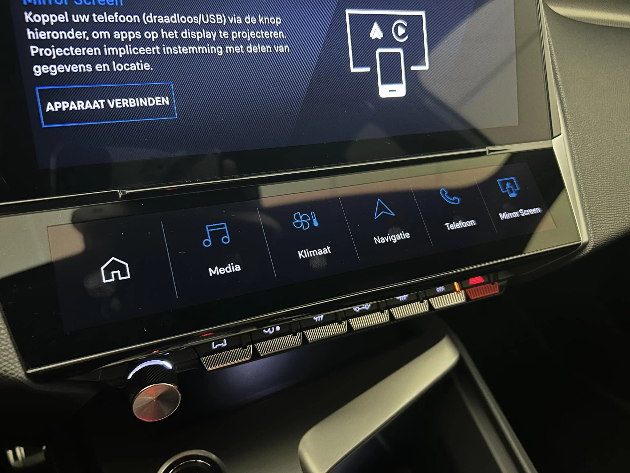 Peugeot-408-image-15