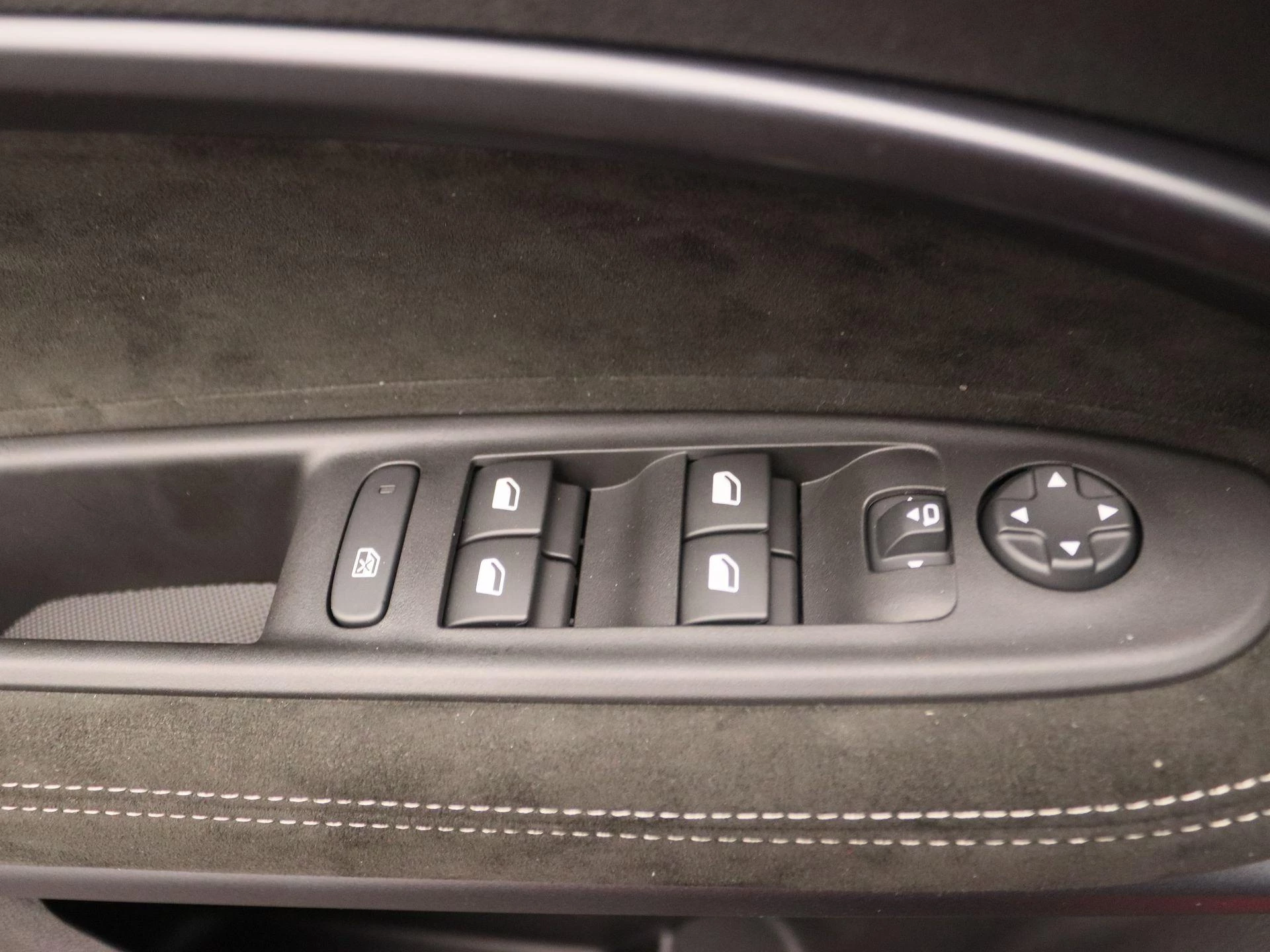 Alfa Romeo Junior 1.2 Turbo Hybrid Ibrida Sport Speciale
