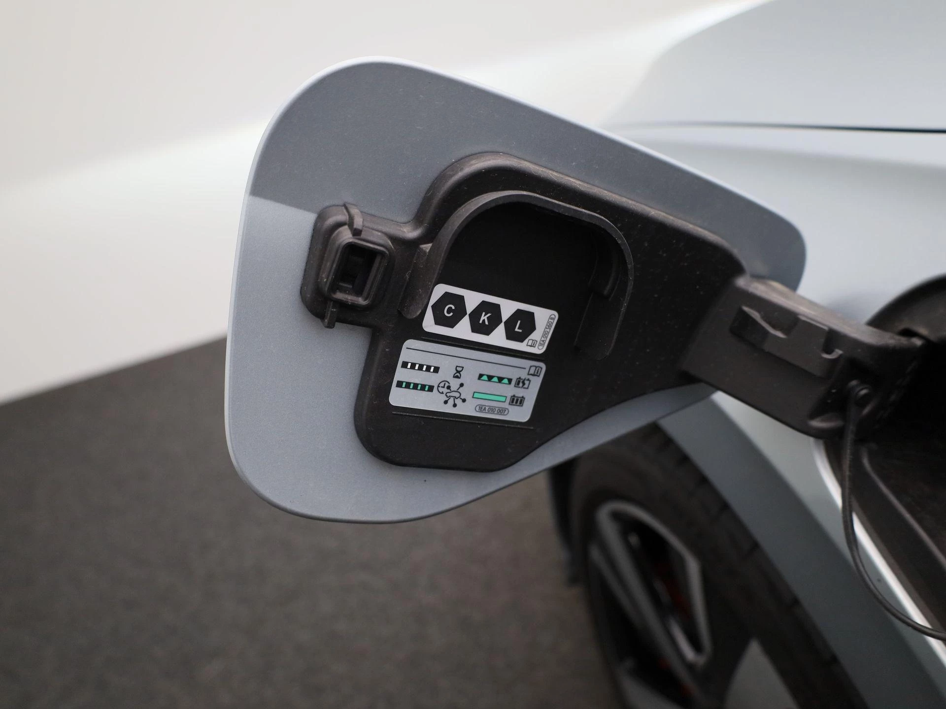 Volkswagen-Golf-image-15