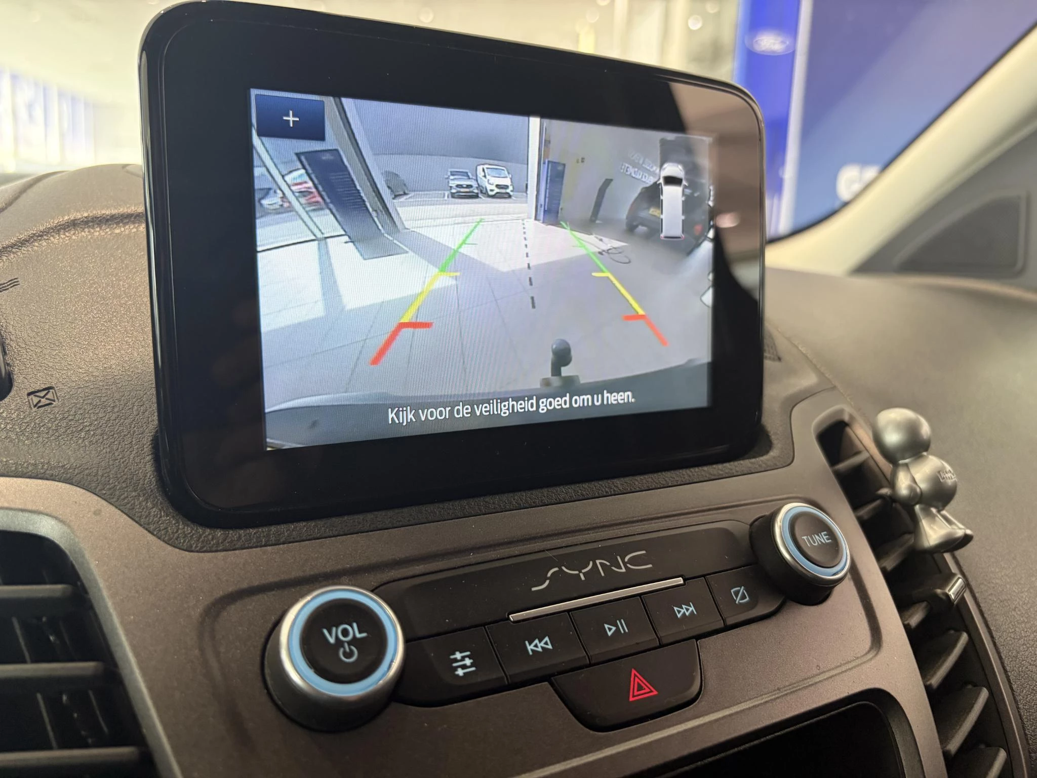 Ford-Transit Connect-image-21