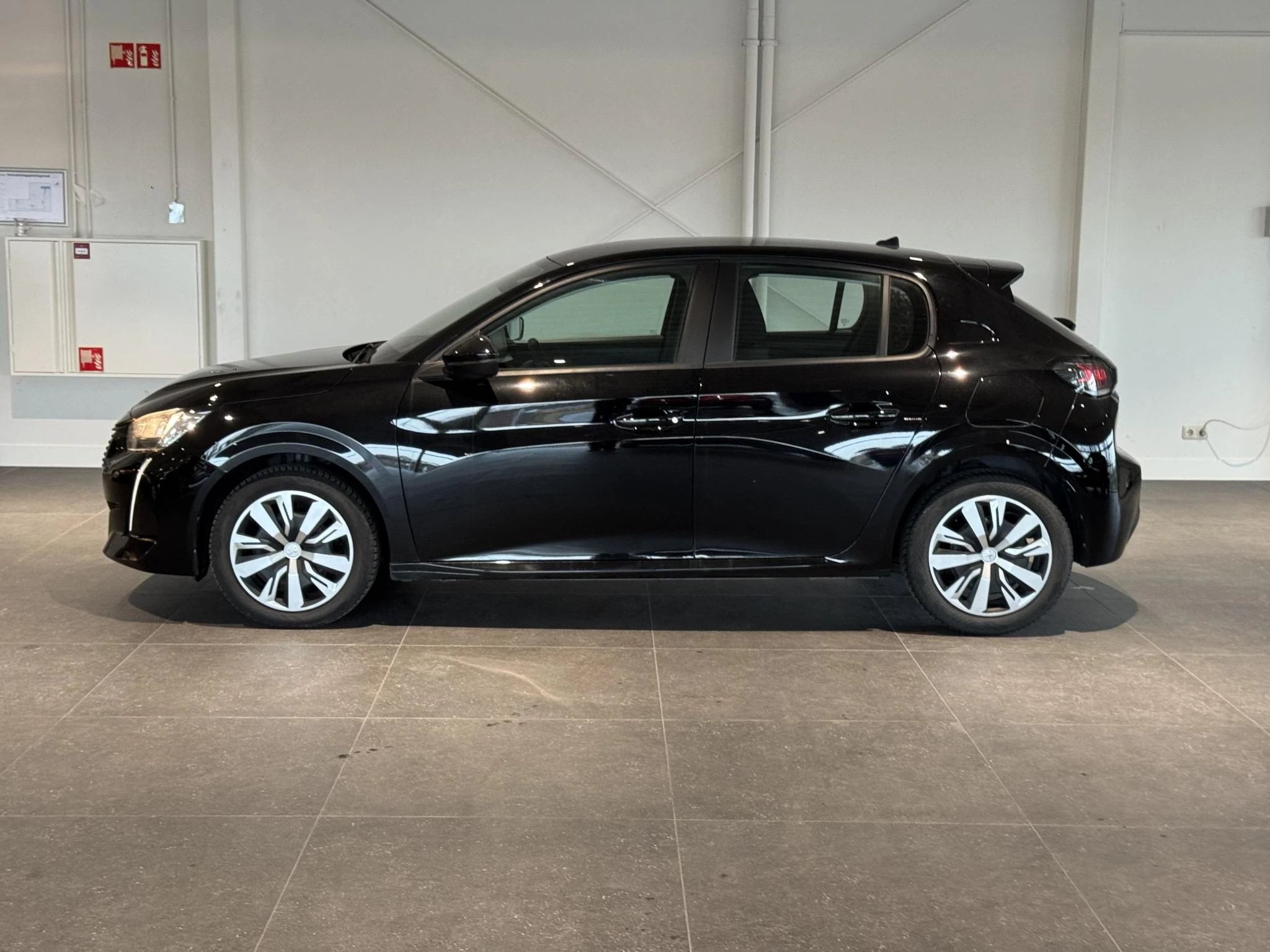 Peugeot-208-image-24