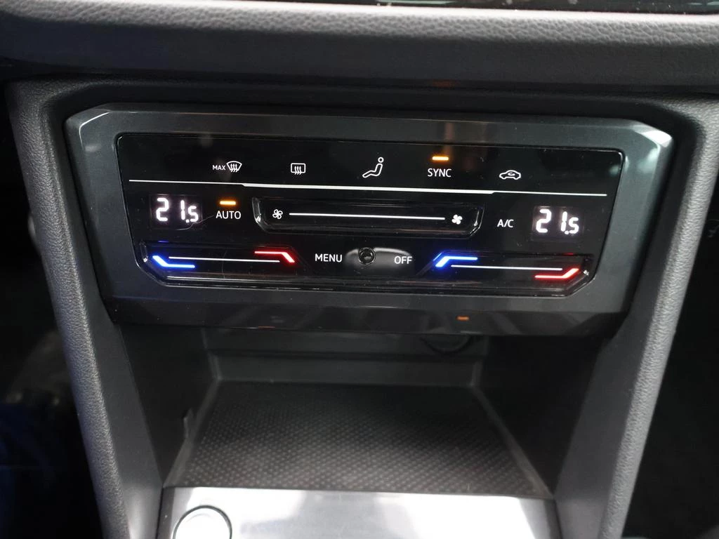 Volkswagen Tiguan Tiguan Life Business 1.5TSI 130PK *VIRTUAL COCKPIT*CAMERA*ACC*PDC*LANE ASSIST*...*