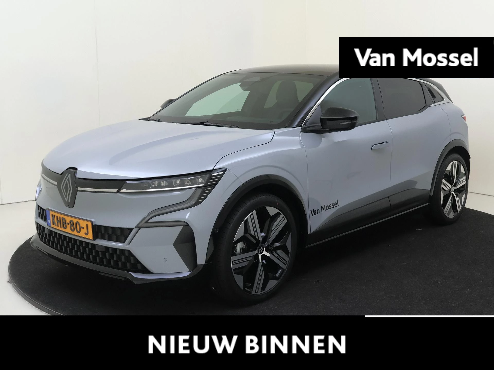 Renault-Megane E-Tech-image-0