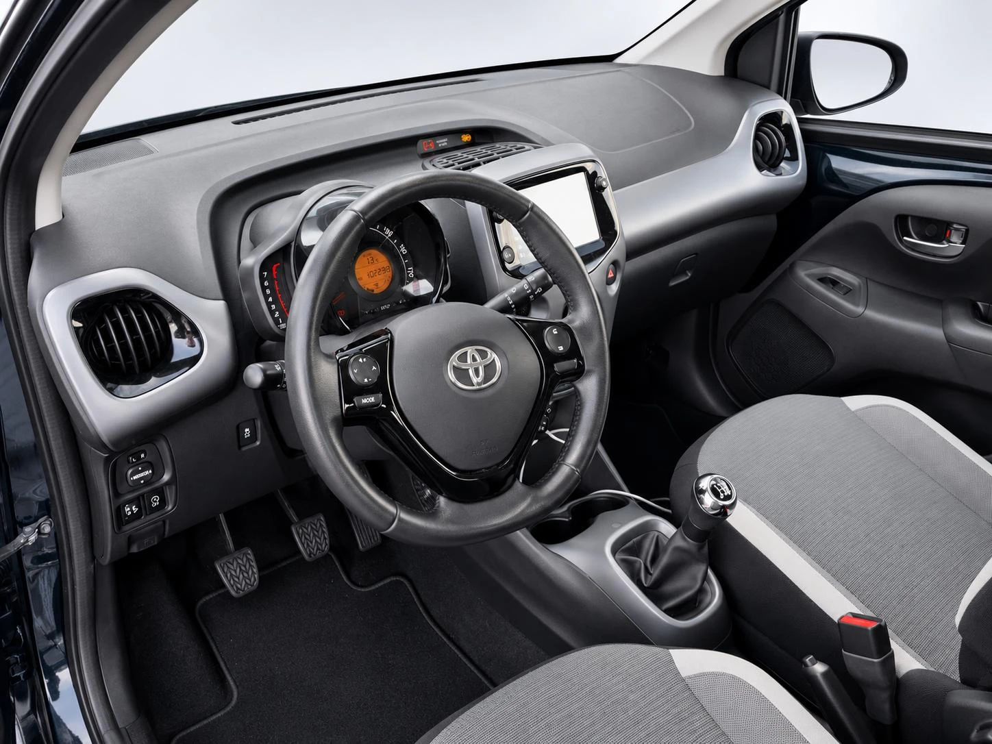 Toyota-Aygo-image-2
