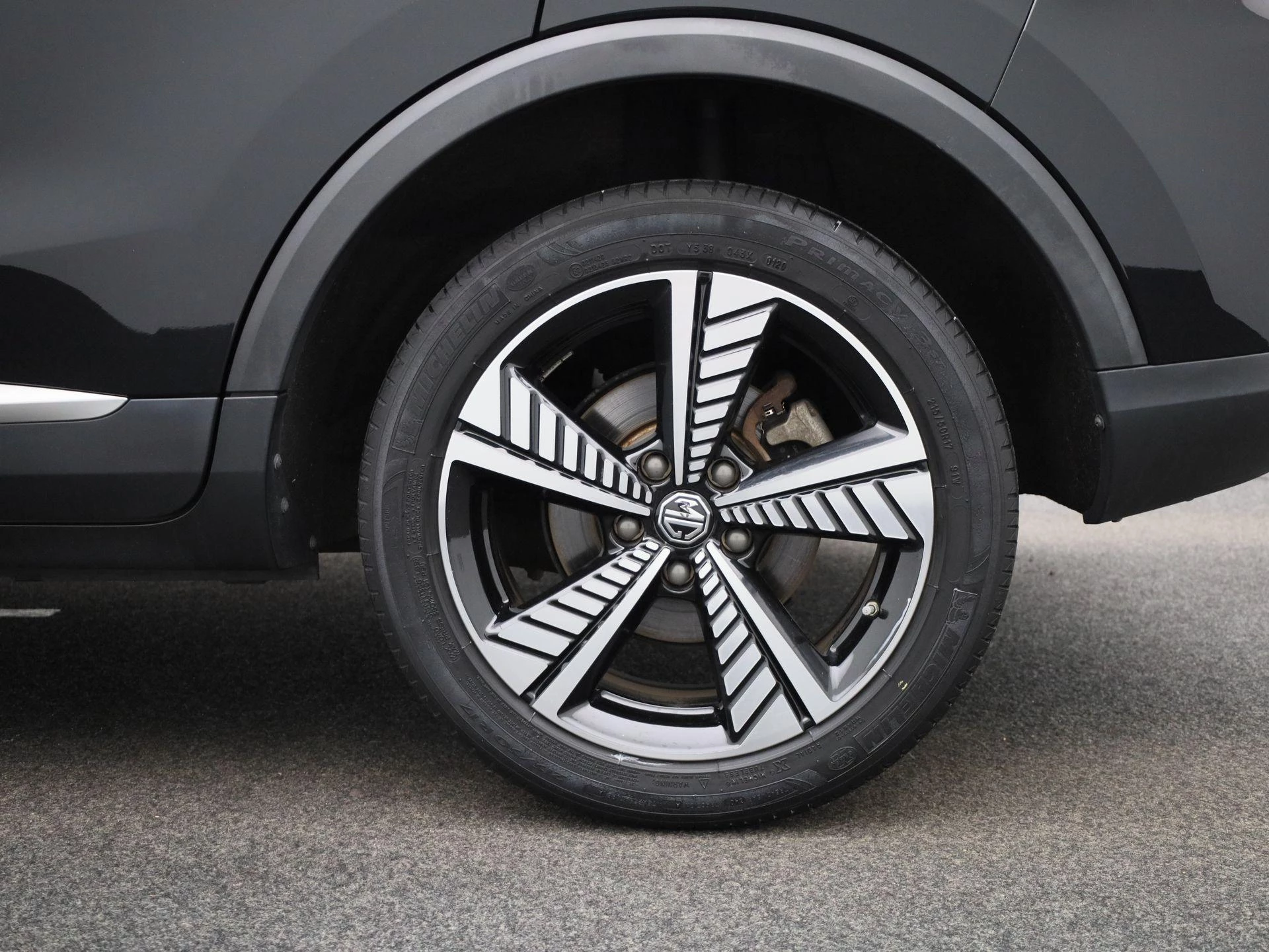 MG-ZS EV-image-12