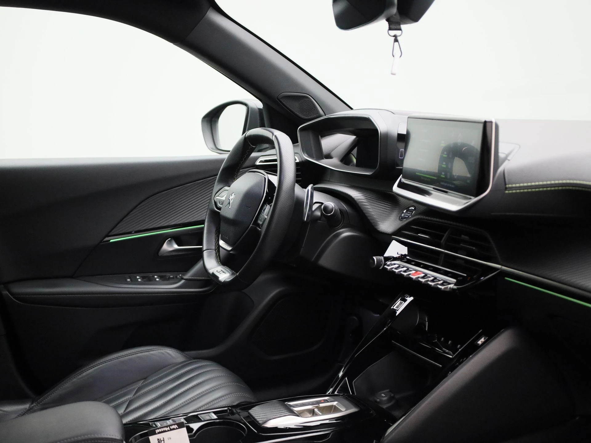 Peugeot-2008-image-33