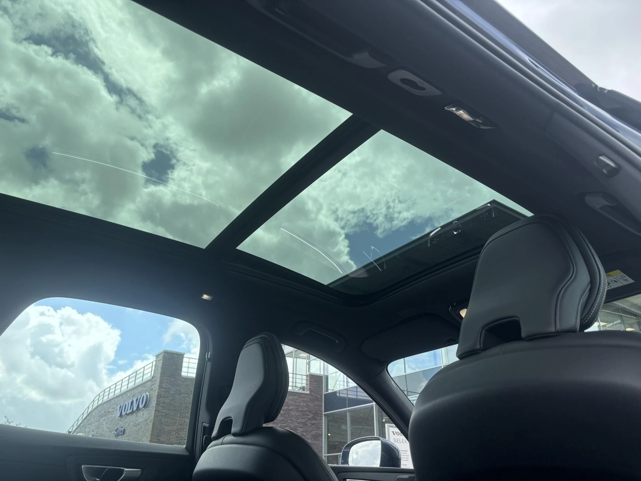 Volvo XC60 T6 Plug-in hybrid AWD Plus Bright