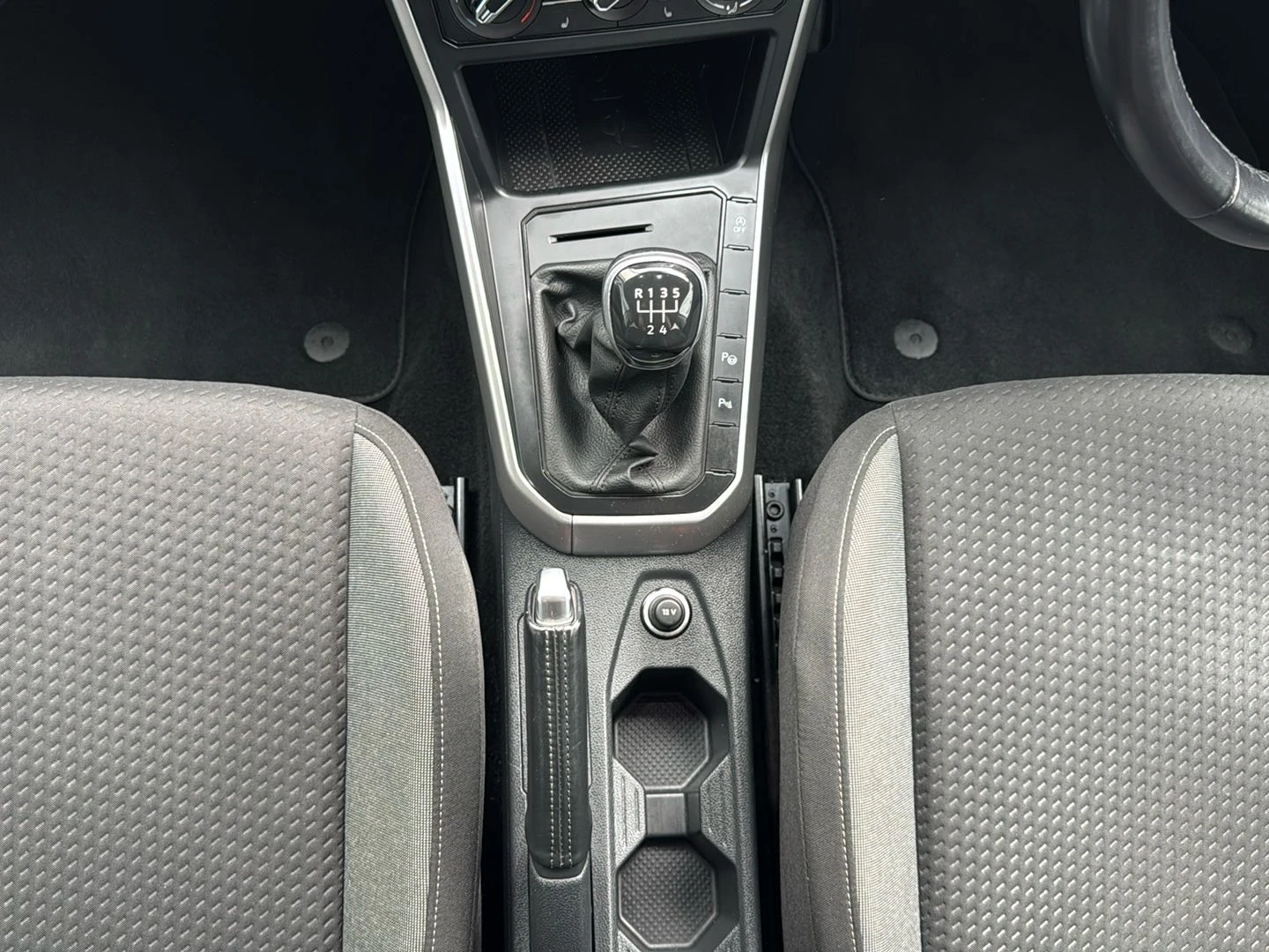 Volkswagen-Taigo-image-11