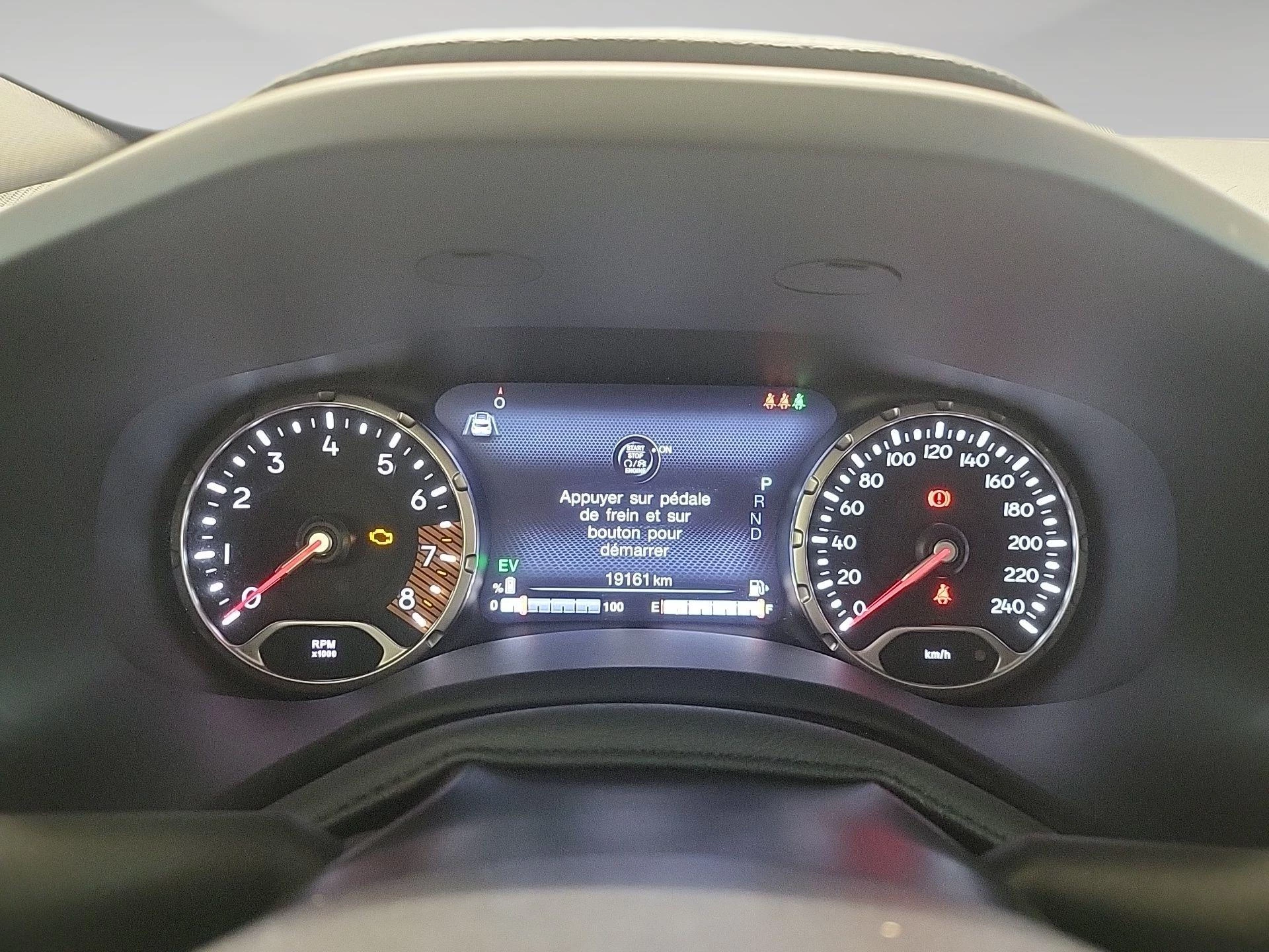 Jeep-Renegade-image-14