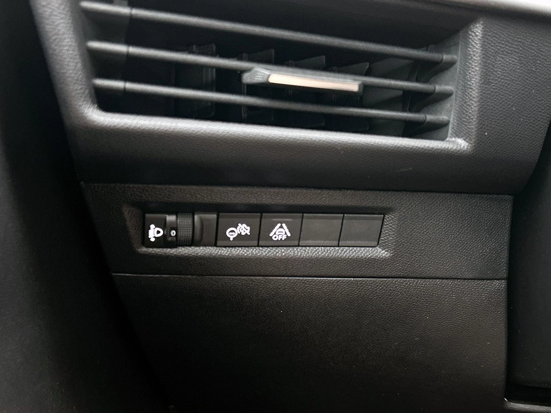 Opel Frontera 1.2 Turbo Hybrid Edition