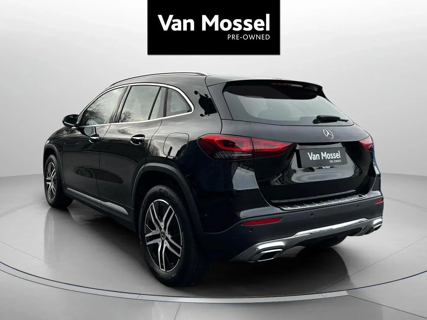 Mercedes-Benz-GLA-image-6