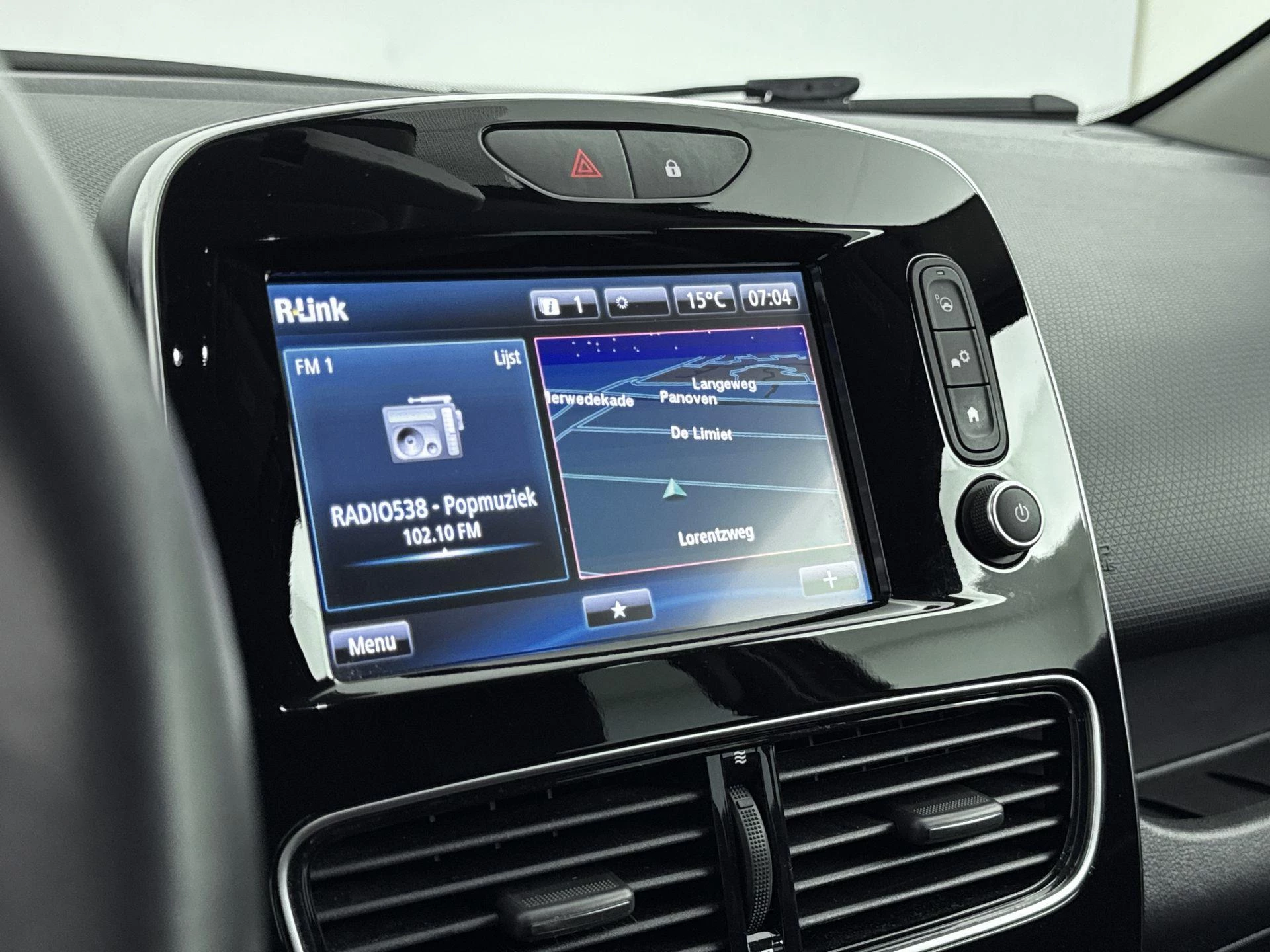 Renault-Clio-image-21