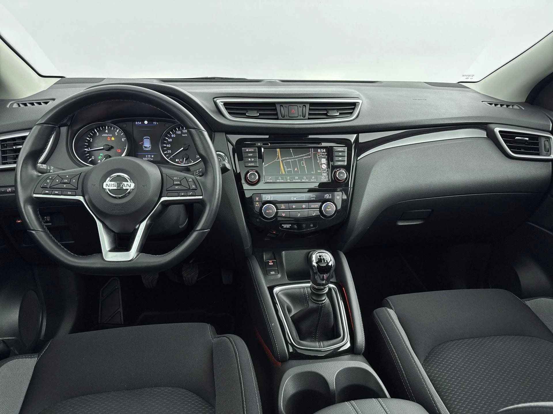 Nissan-QASHQAI-image-17