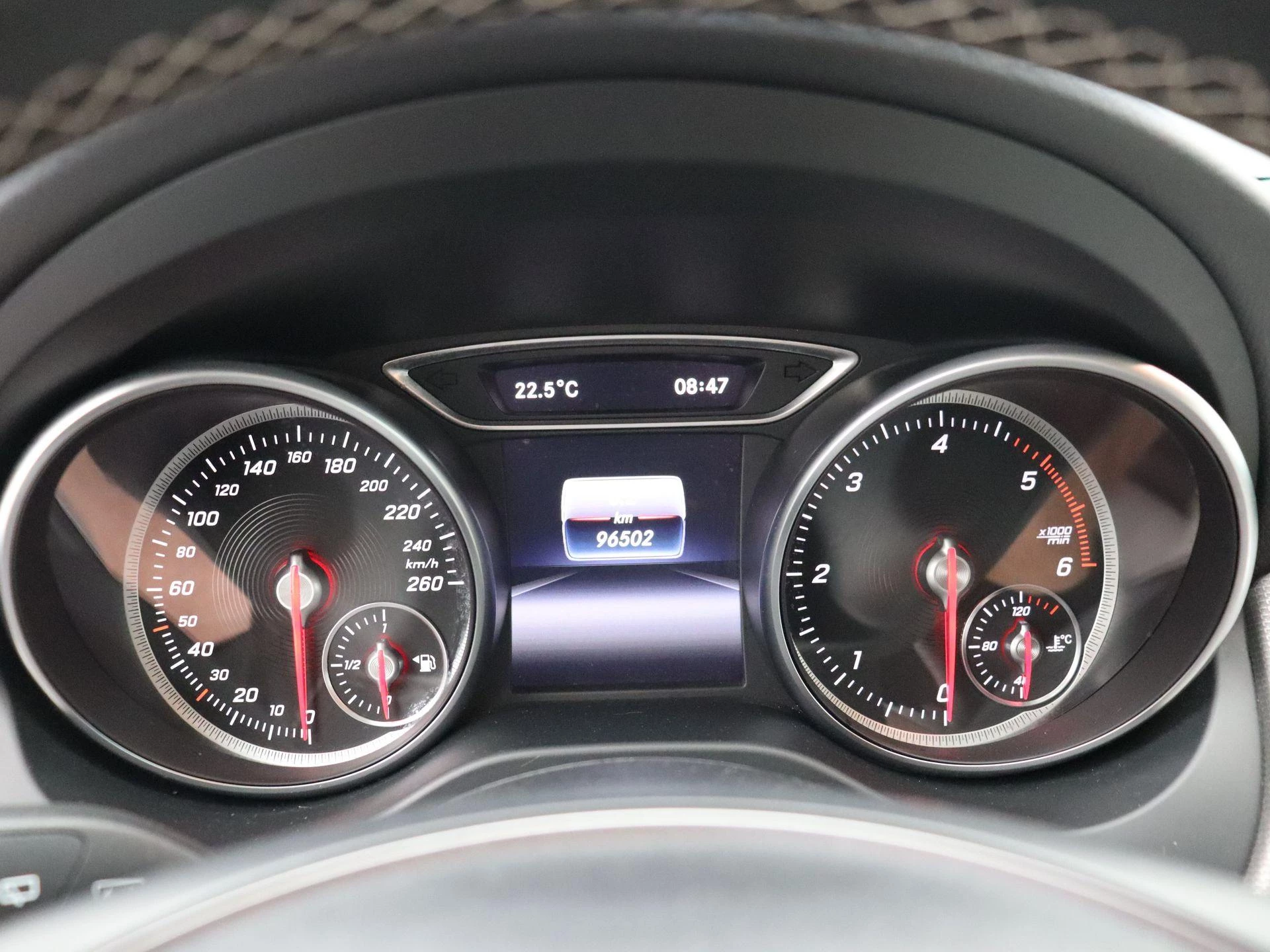 Mercedes-Benz GLA 200 d Business Solution + LED + AUTO AIRCO + CAMERA +