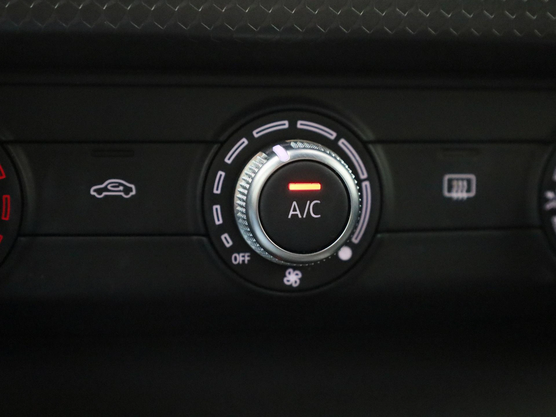 Audi-A1 Sportback-image-19