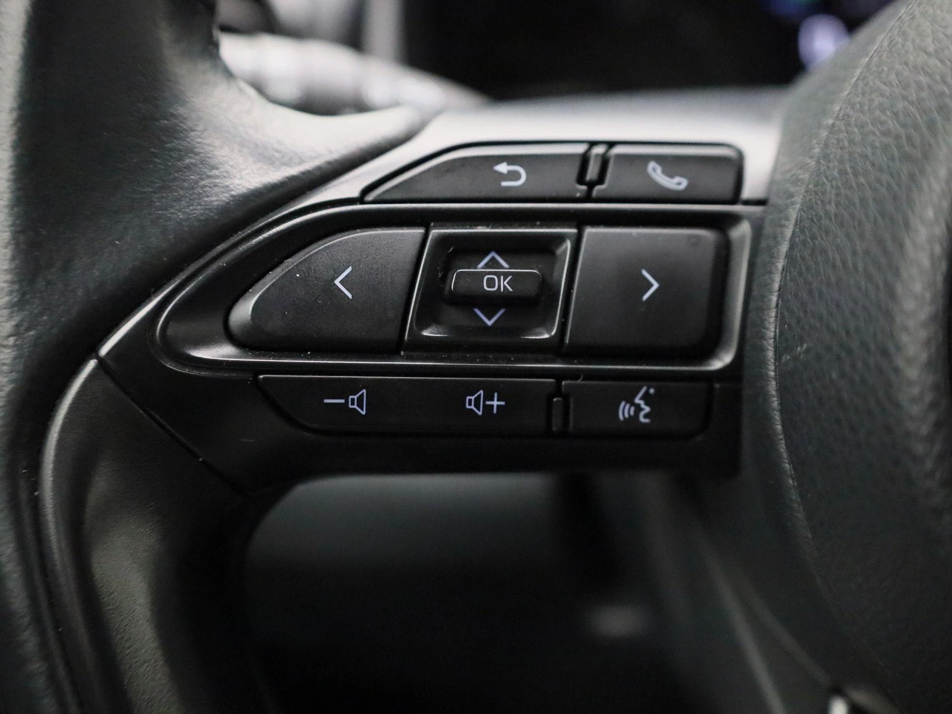Toyota-Yaris-image-19
