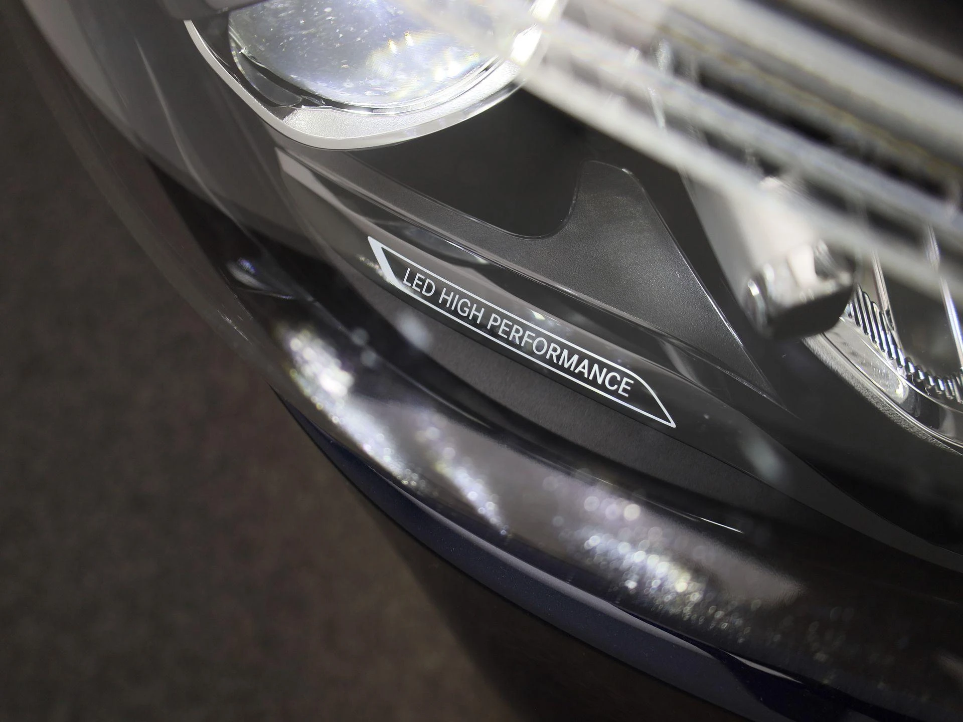 Mercedes-Benz-C-Klasse-image-56