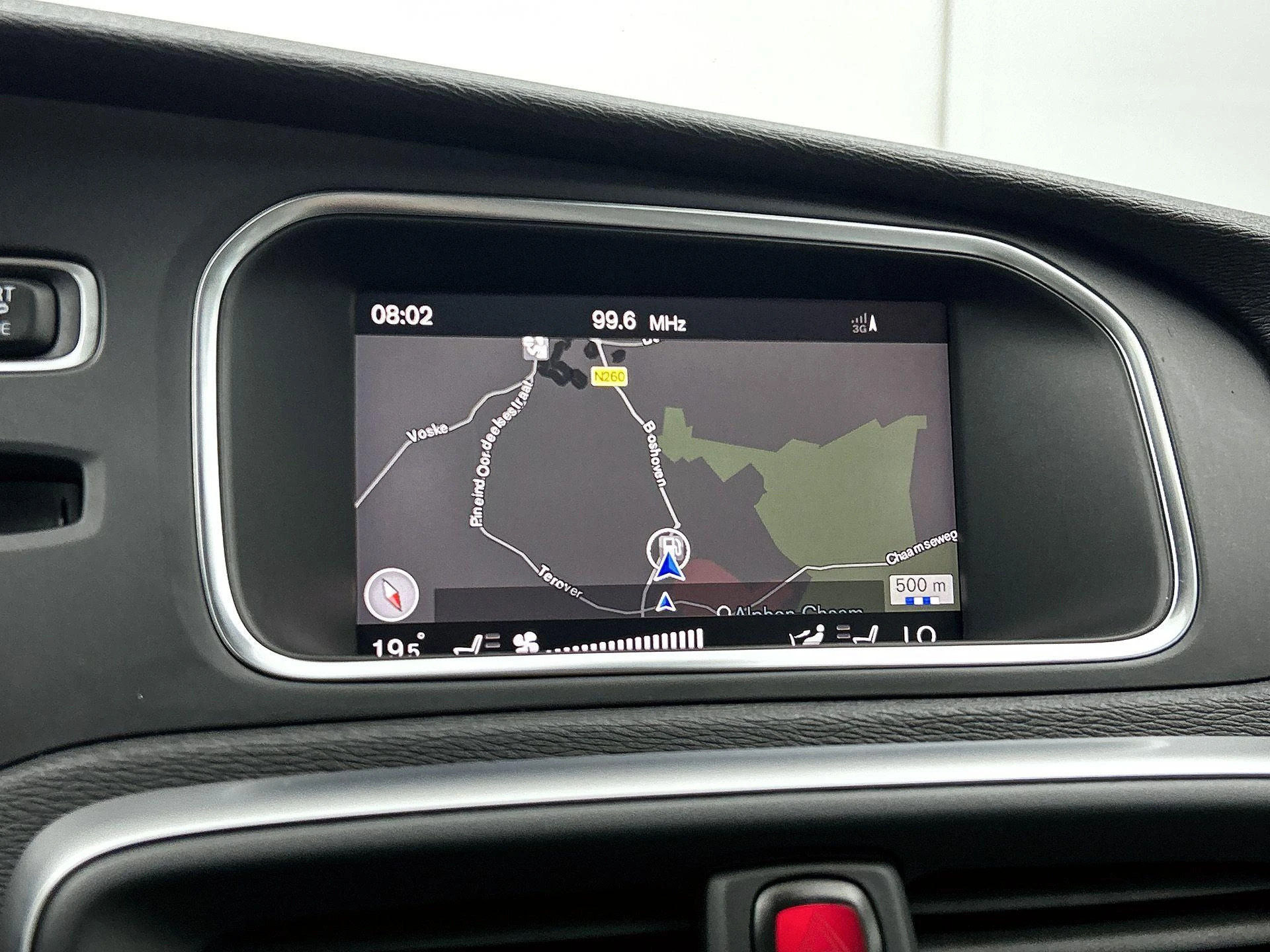 Volvo-V40-image-23