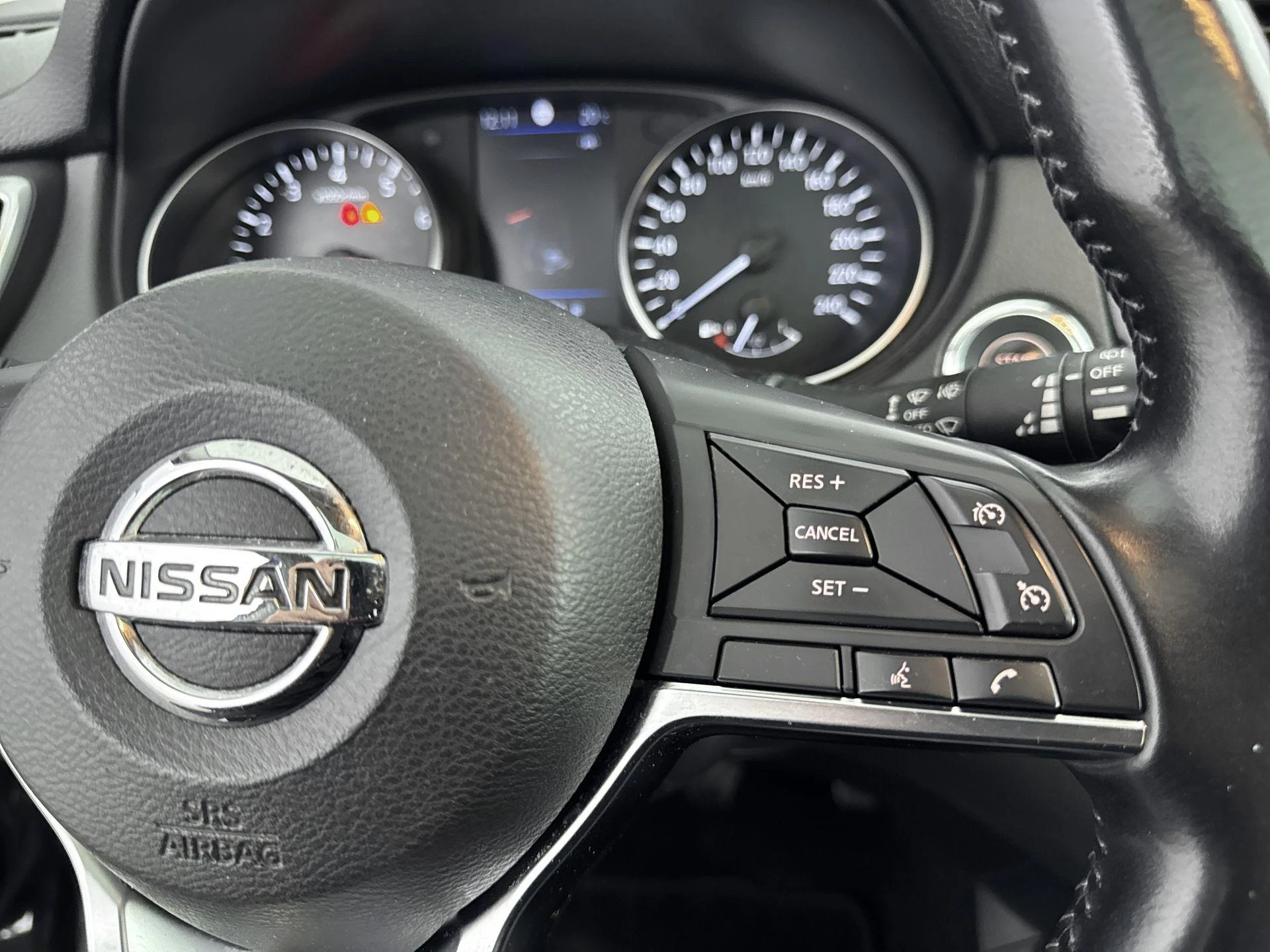 Nissan-QASHQAI-image-5