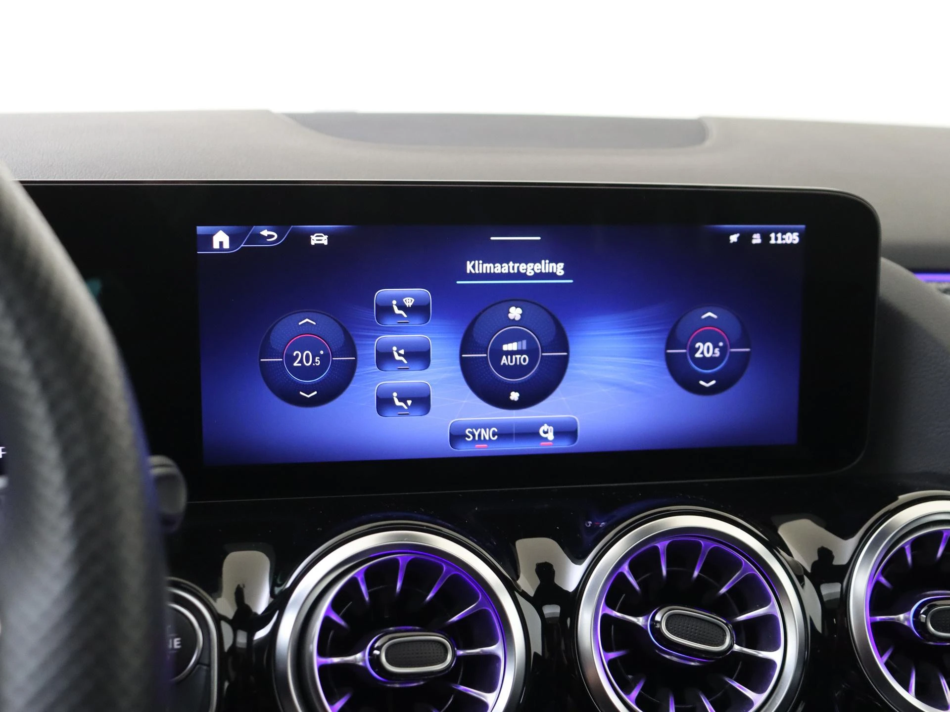 Mercedes-Benz-B-Klasse-image-18