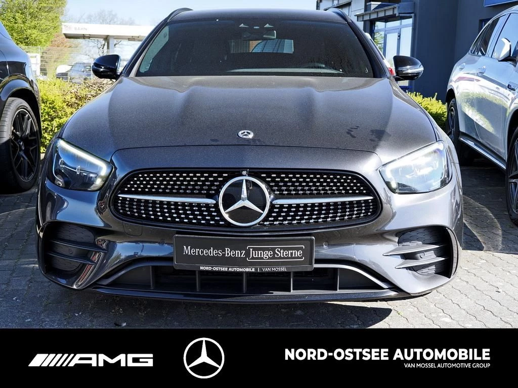 Mercedes-Benz E-Klasse 400 T d 4M AMG DISTRO HUD 360 AHK NIGHT STANDH AMG Line