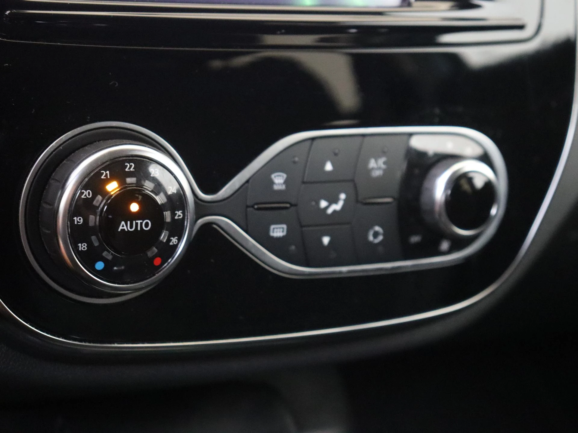 Renault-Captur-image-22