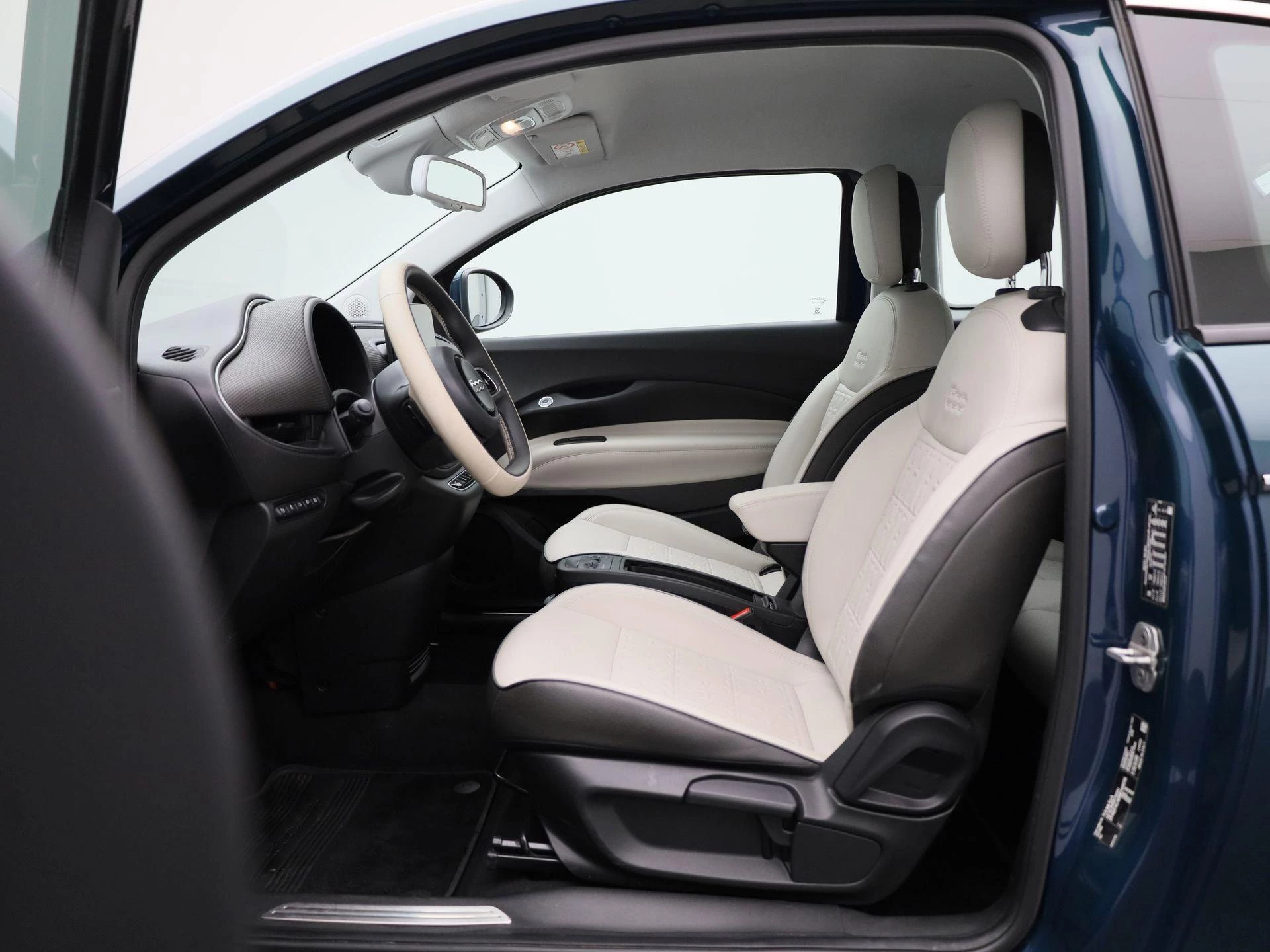 Fiat 500 500e 42 kWh La Prima