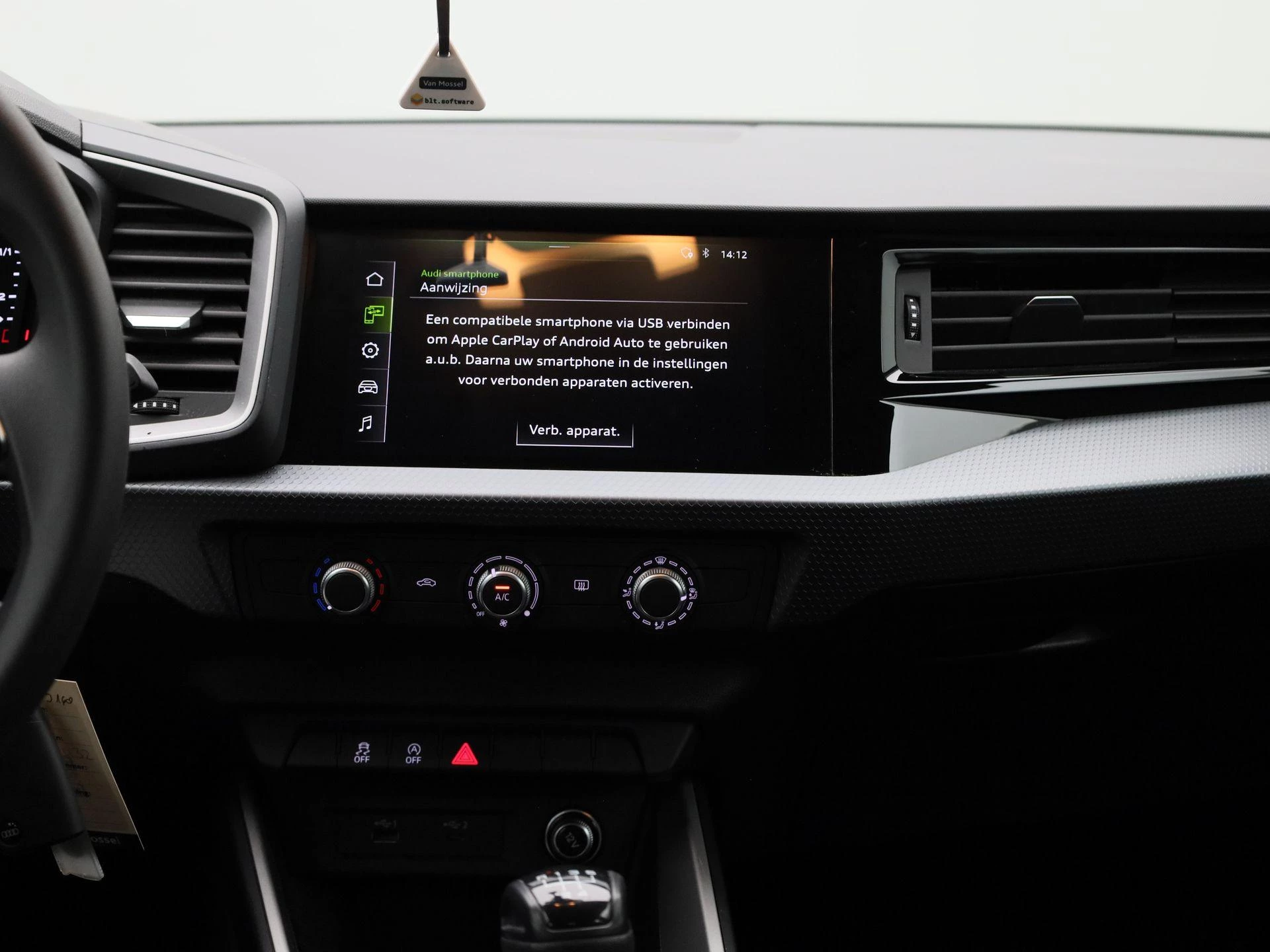 Audi-A1 Sportback-image-8