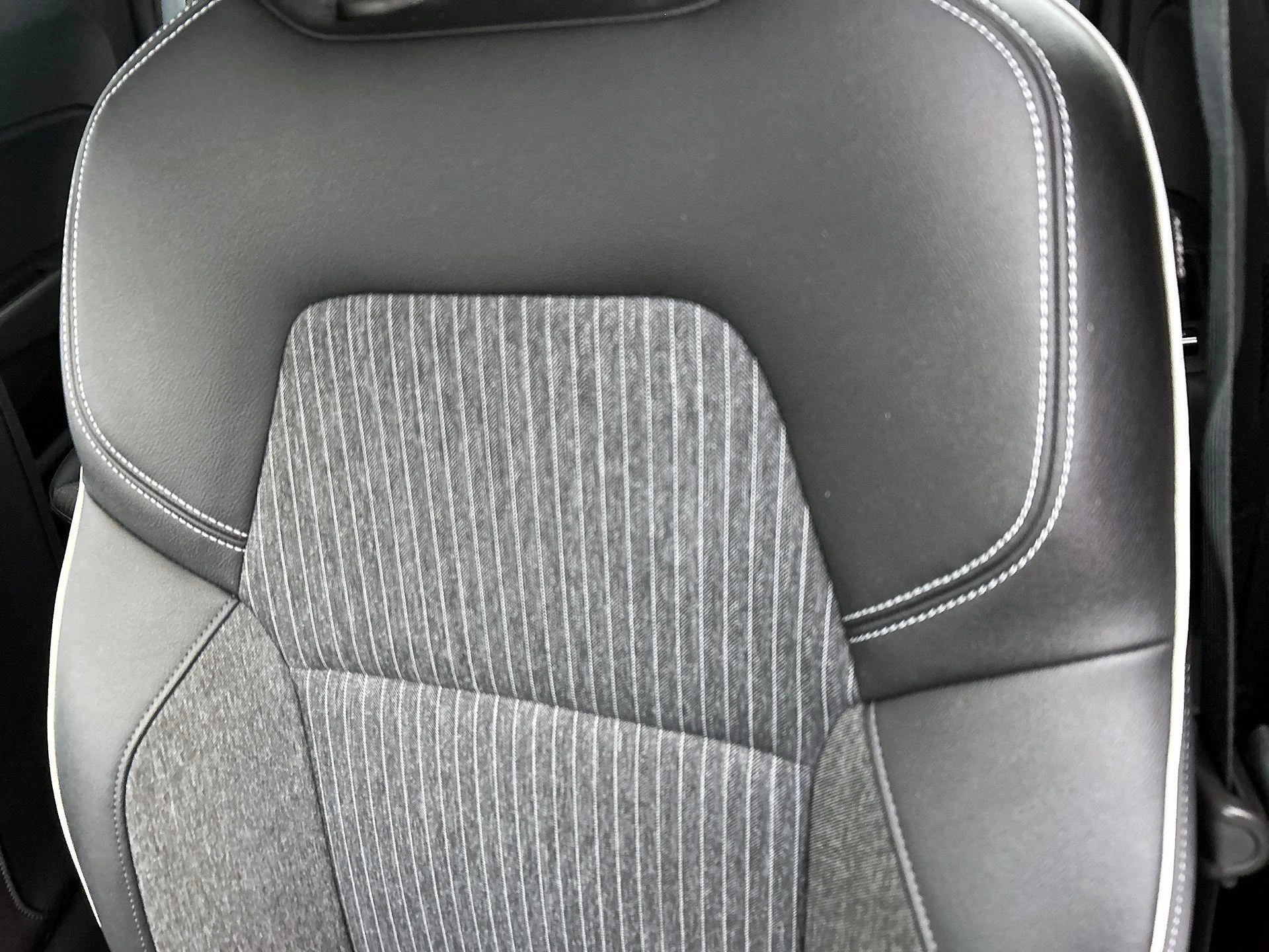 Renault-Clio-image-18