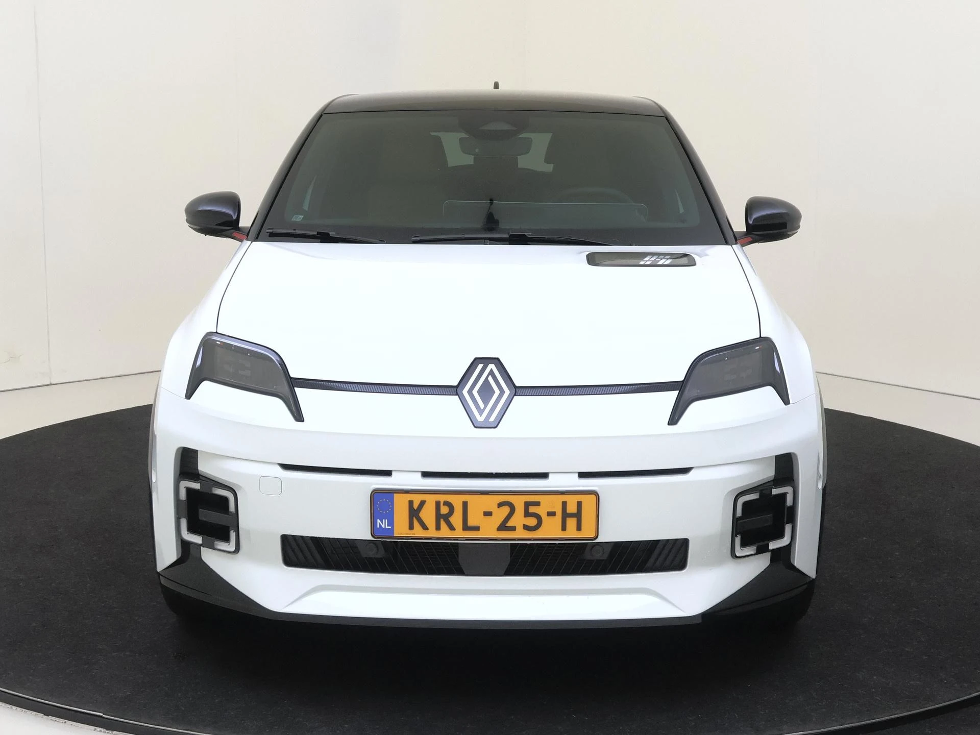 Renault 5 urban range iconic cinq 40 kWh