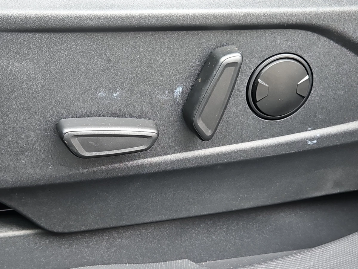 Ford-Mustang Mach-E-image-18