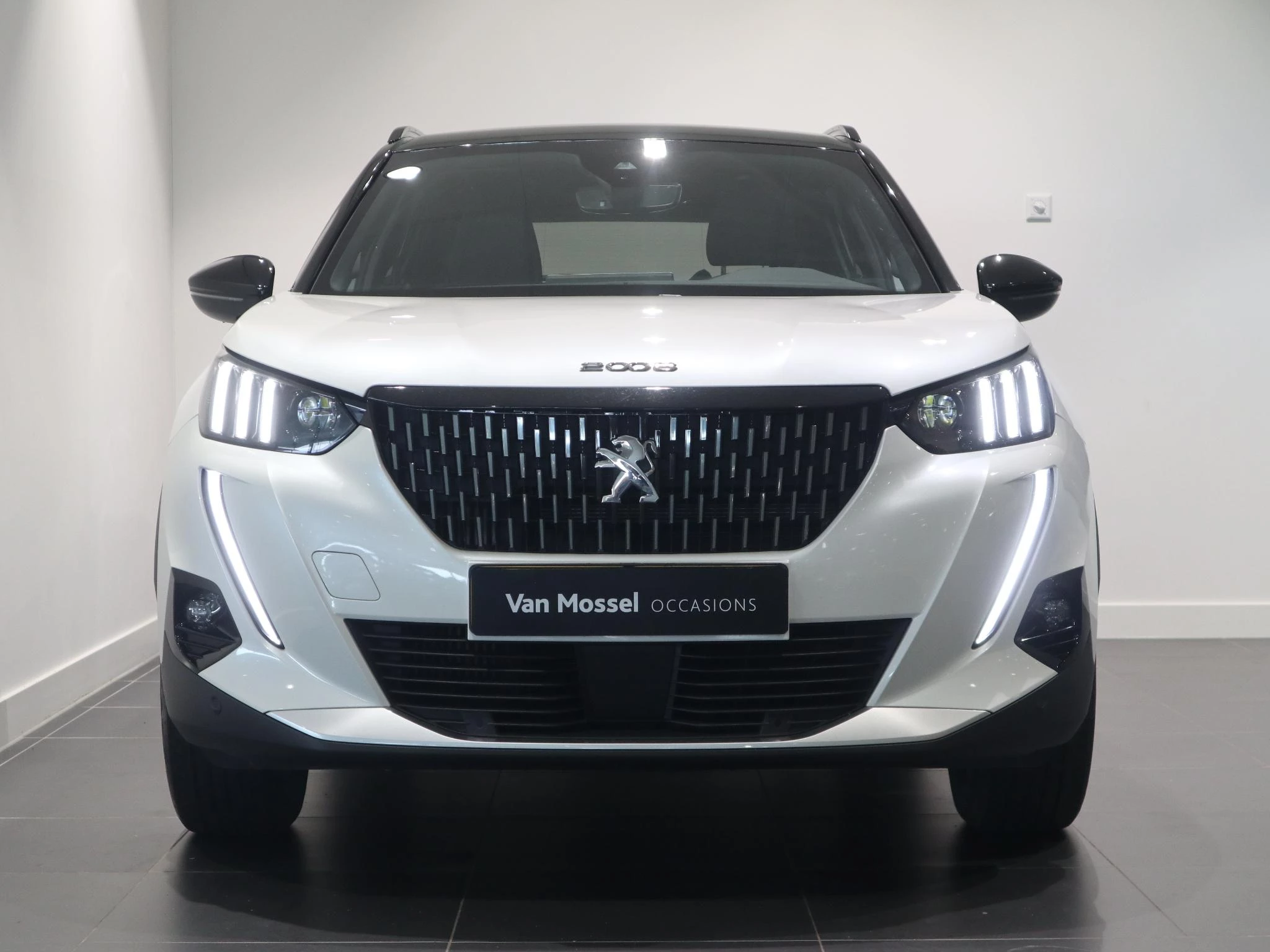 Peugeot-2008-image-2