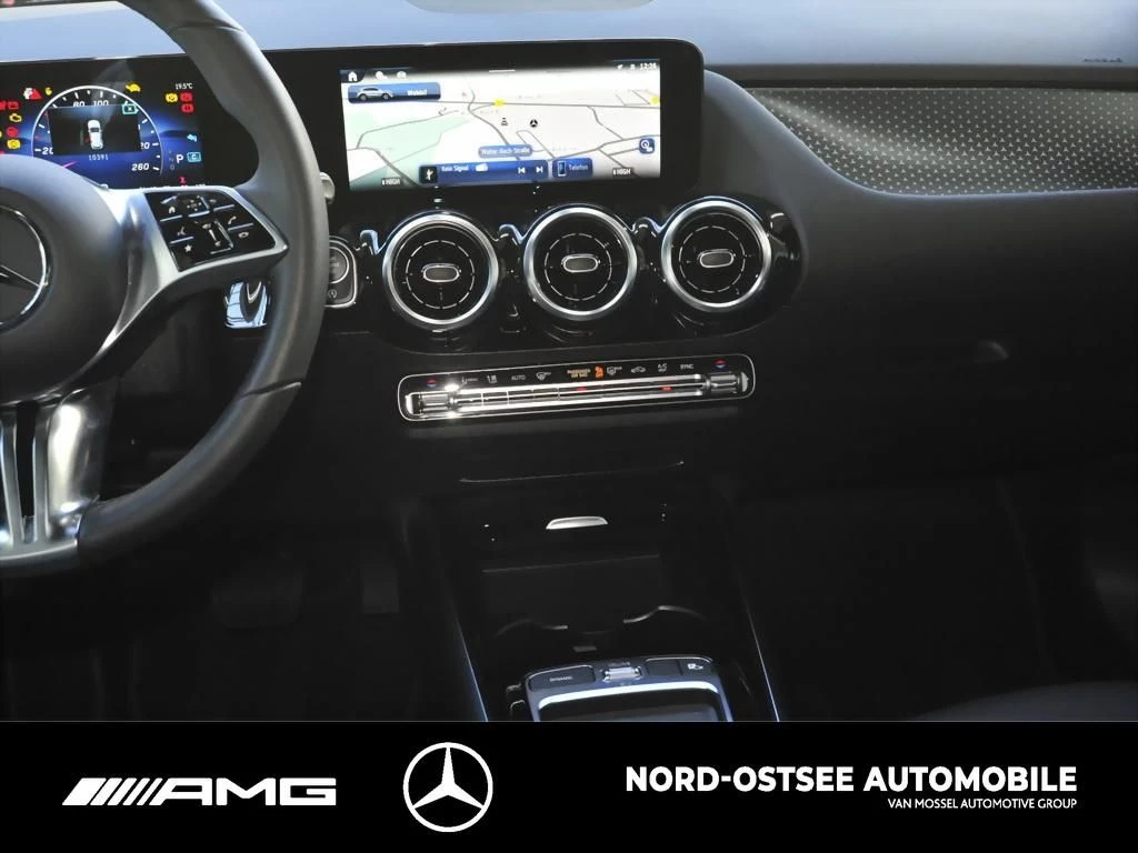 Mercedes-Benz-GLA-image-7