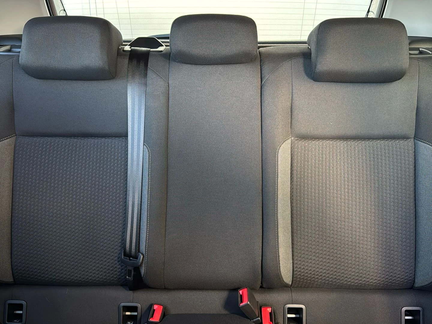 Volkswagen-Polo-image-8