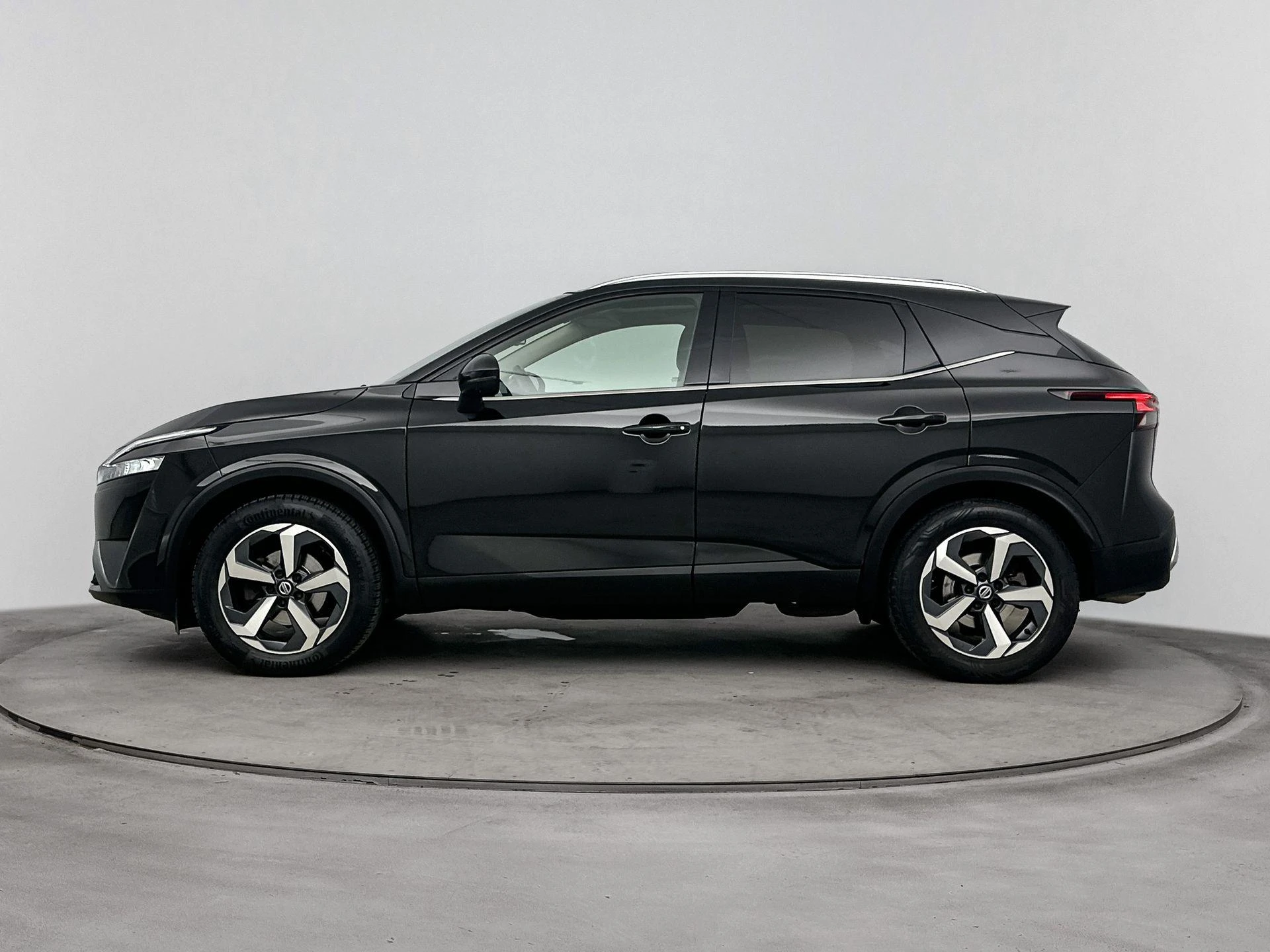 Nissan-QASHQAI-image-1