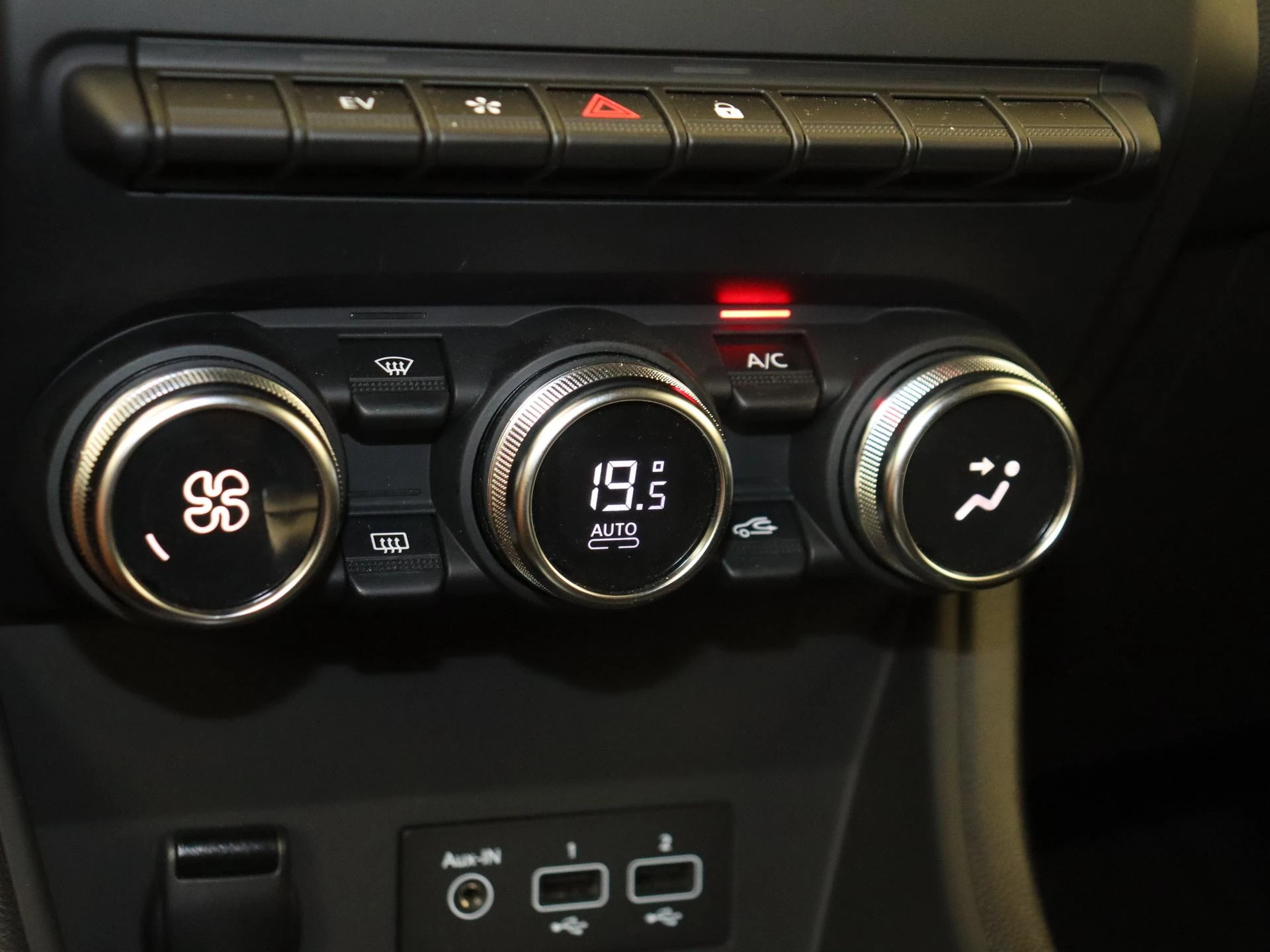 Renault-Captur-image-18